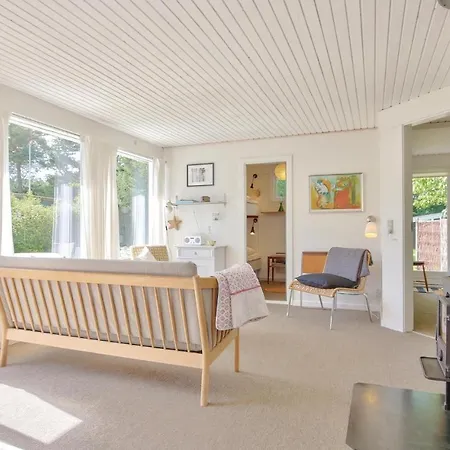 Two Bedroom Holiday In Dom wakacyjny *